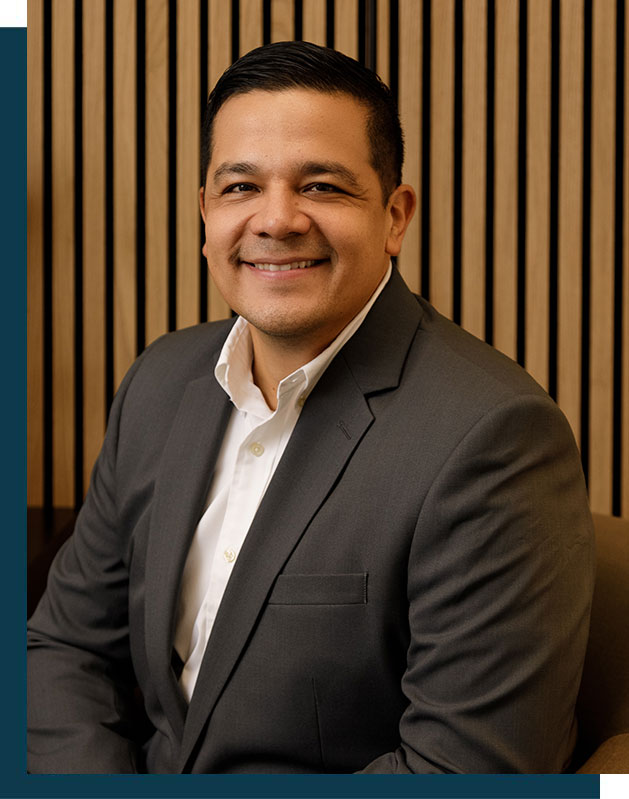 Daniel Gonzales headshot